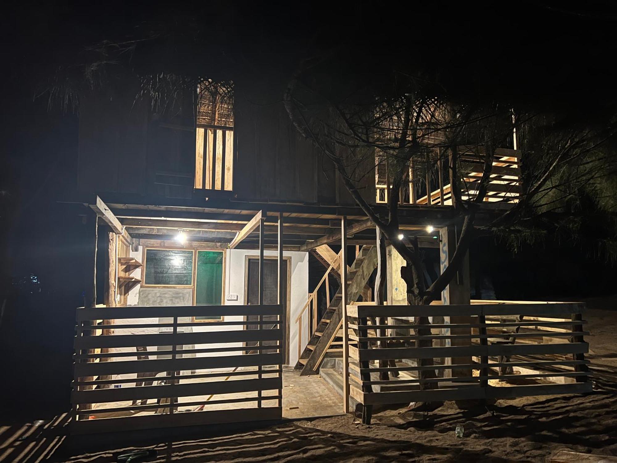 Sand Dune Beach Resort & Surf Camp Arugam Bay Buitenkant foto